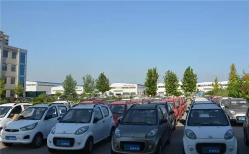跃迪电动汽车批量发车广西北流市、河池市 ——跃迪·越贴近，越安心